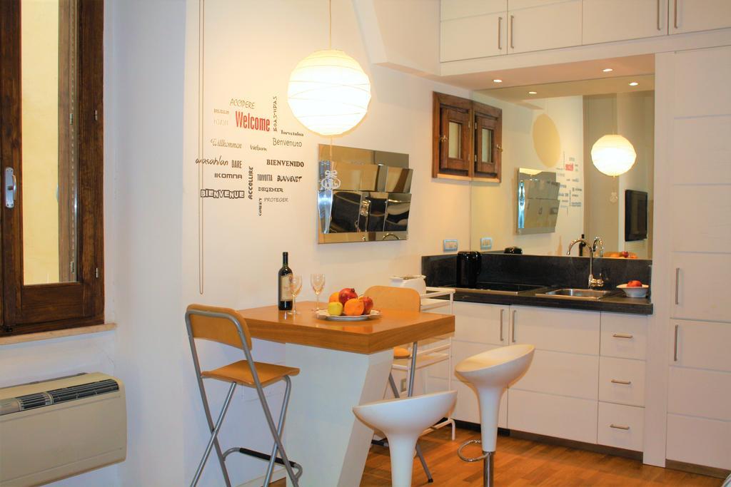 Navona Secret Suite Rome Exterior photo